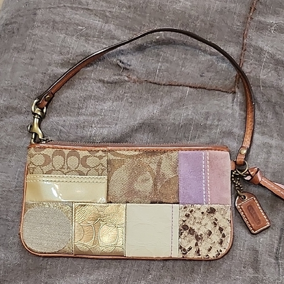 Coach Handbags - Coach wrislet